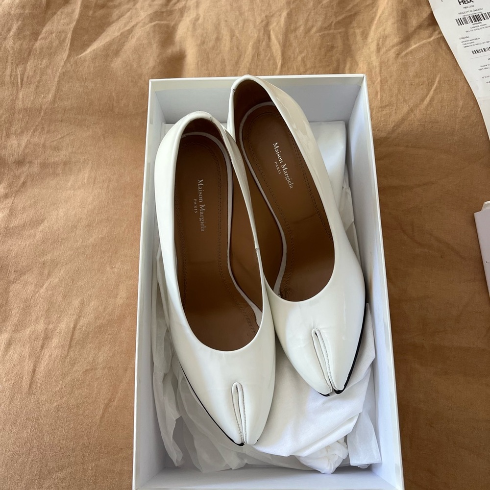 Maison Martin Margiela Women's White Leather Pumps